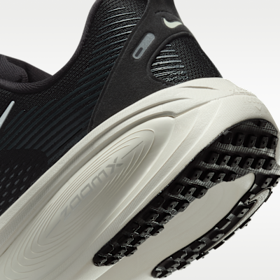 NIKE+VOMERO+18+WIDE.png